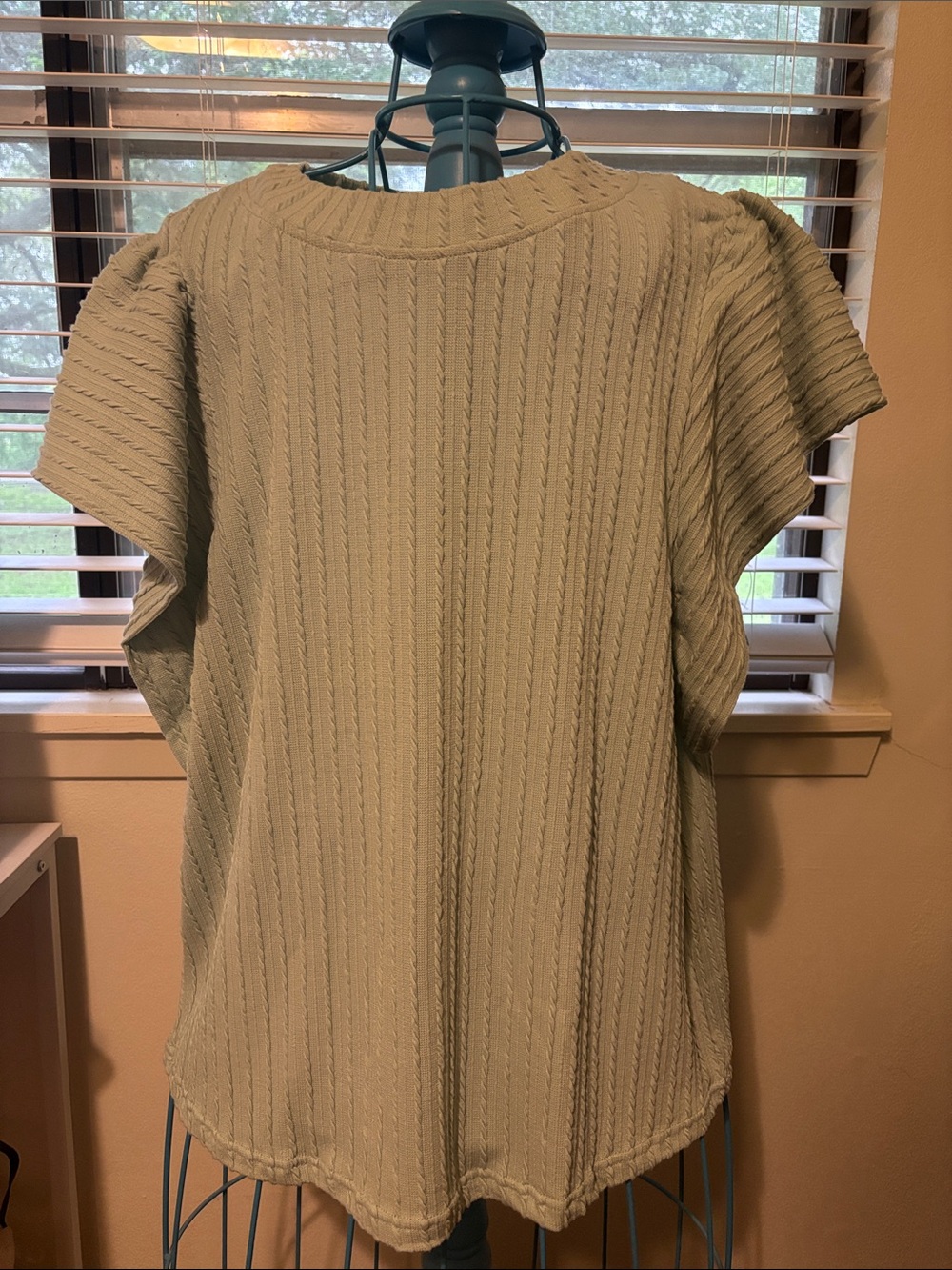 Women’s Textured Short-Sleeve Top — Light Sage